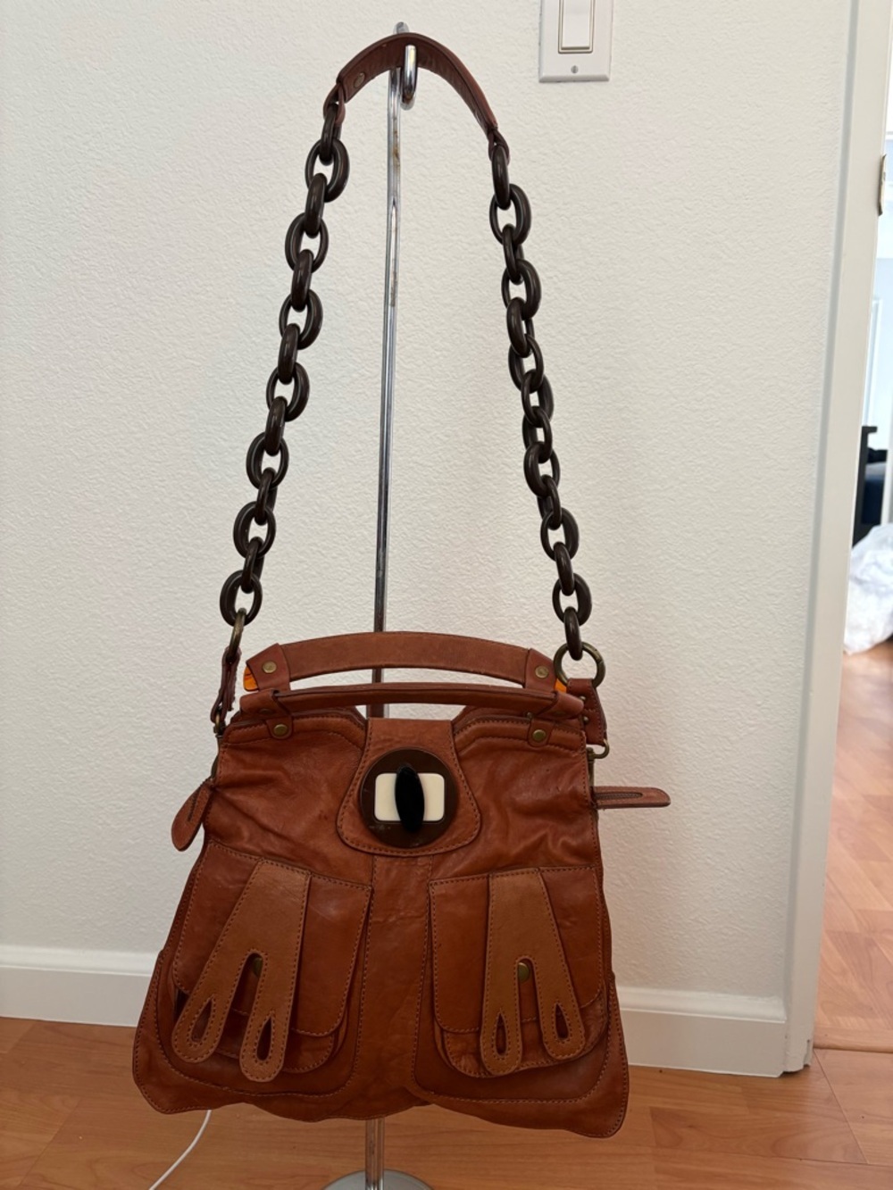Tan Leather Shoulder Bag with Chunky Chain Strap